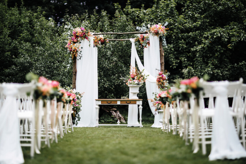 Backdate 1  Beautiful Outdoor Wedding Decorations To Style Your Big Day