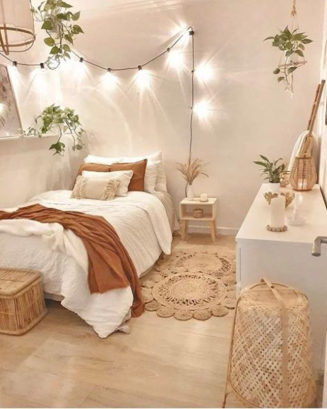 Cozy & Creative: Small Bedroom Decor Ideas For A Stylish Space